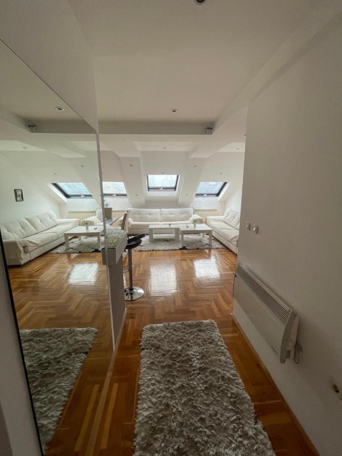 Casa Gialla Free Parking Сараєво Екстер'єр фото