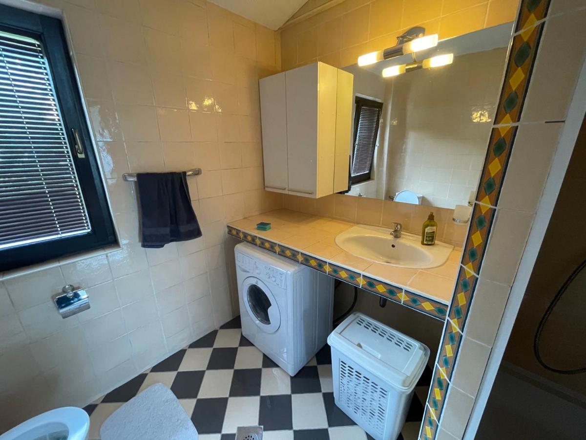 Casa Gialla Free Parking Сараєво Екстер'єр фото