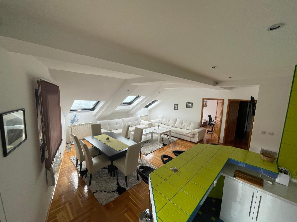 Casa Gialla Free Parking Сараєво Екстер'єр фото