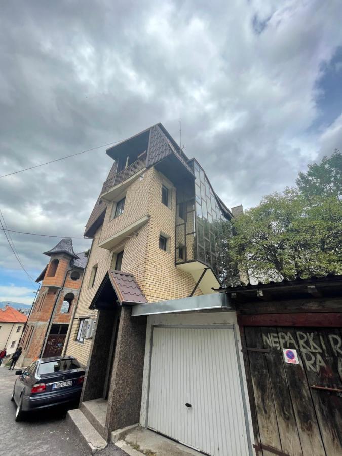 Casa Gialla Free Parking Сараєво Екстер'єр фото